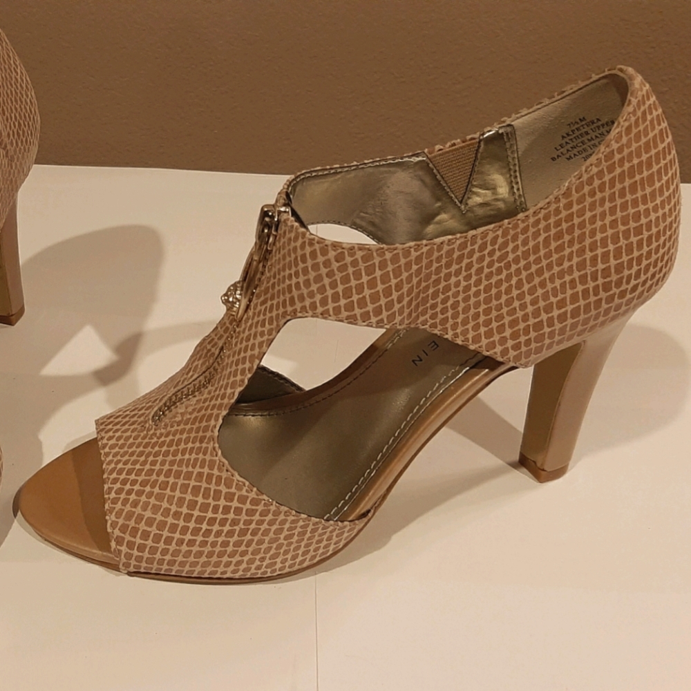 Anne Klein High Heel Dress Shoes
